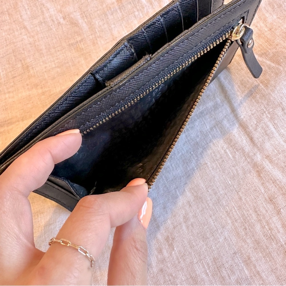 Kate Spade Wallet - Picture 6 of 8